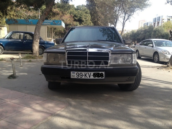 Mercedes 190 1991, 295,500 km - 2.0 л - Bakı