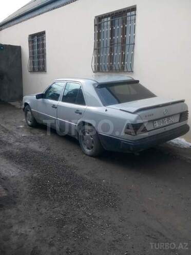 Mercedes E 230 1987, 9,999,999 km - 2.3 л - Gəncə