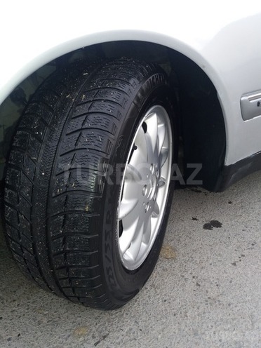 Mercedes E 240 1998, 406,000 km - 2.6 l - Zaqatala