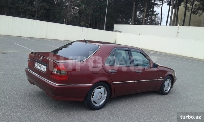 Mercedes C 200 1995, 37,000 km - 0.2 l - Biləsuvar