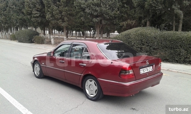 Mercedes C 200 1995, 37,000 km - 0.2 l - Biləsuvar
