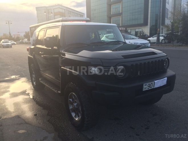 Toyota FJ Cruiser 2011, 56,000 km - 4.0 л - Bakı