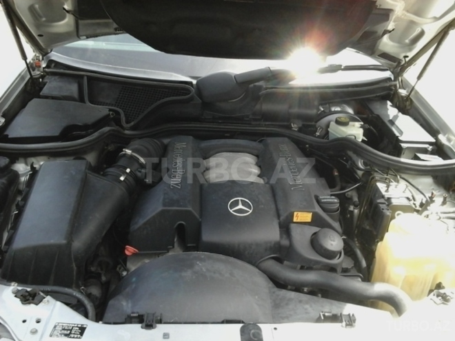 Mercedes E 240 1998, 210,000 km - 2.4 л - Bakı