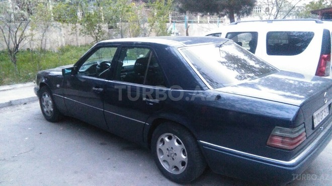 Mercedes E 280 1995, 263,457 km - 2.8 л - Bakı