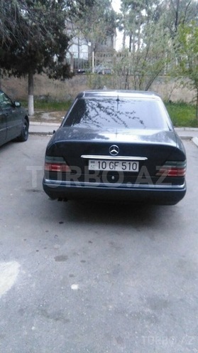 Mercedes E 280 1995, 263,457 km - 2.8 л - Bakı