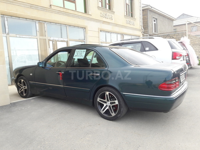 Mercedes E 230 1995, 34,000 km - 0.2 л - Bakı