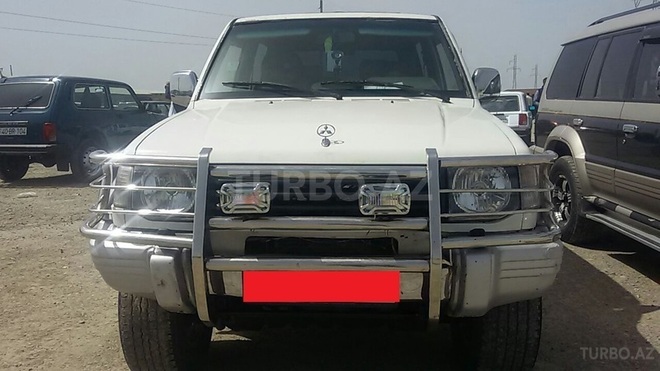 Mitsubishi Pajero 1990, 170,000 km - 2.5 l - Bakı