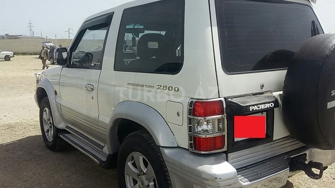 Mitsubishi Pajero 1990, 170,000 km - 2.5 l - Bakı