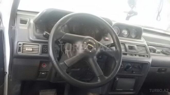 Mitsubishi Pajero 1990, 170,000 km - 2.5 l - Bakı