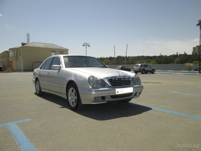 Mercedes E 240 2000, 223,000 km - 2.4 l - Sumqayıt