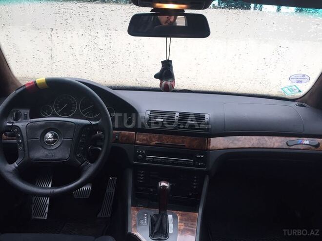 BMW 528 1997, 350,000 km - 2.8 l - Sumqayıt