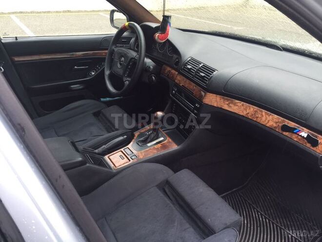 BMW 528 1997, 350,000 km - 2.8 l - Sumqayıt