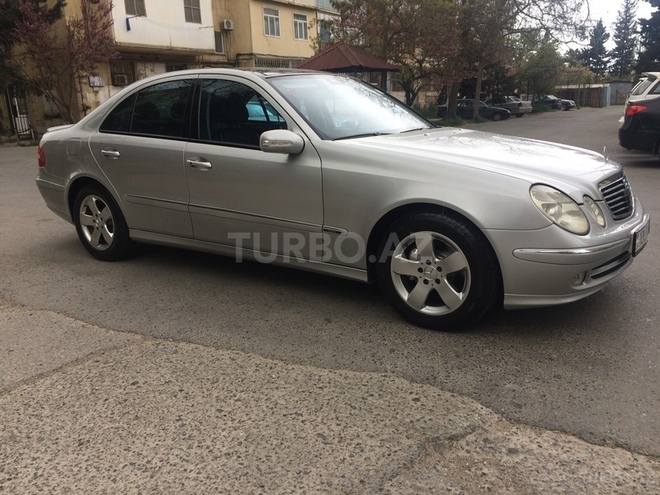 Mercedes E 320 2002, 290,000 km - 3.2 l - Bakı