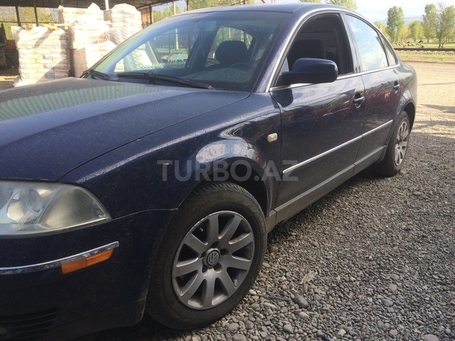Volkswagen Passat 2002, 298,357 km - 1.8 l - Ağstafa