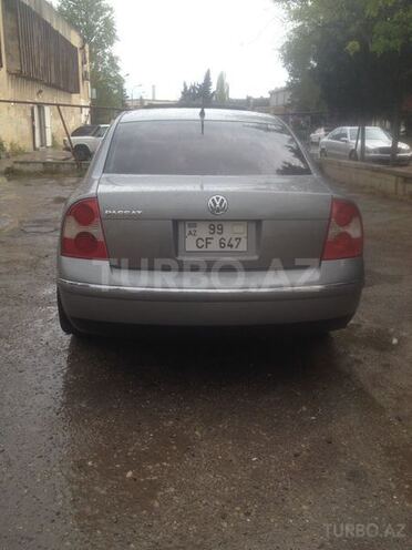 Volkswagen Passat 2003, 265,000 km - 1.8 l - Bakı