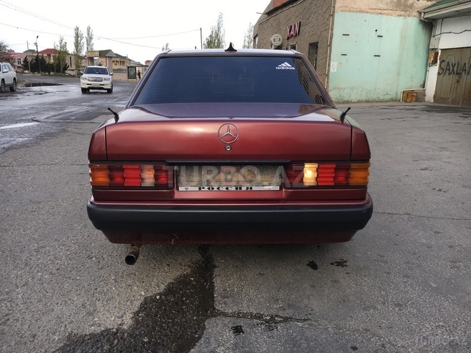 Mercedes 190 1991, 235,000 km - 2.0 l - Bakı