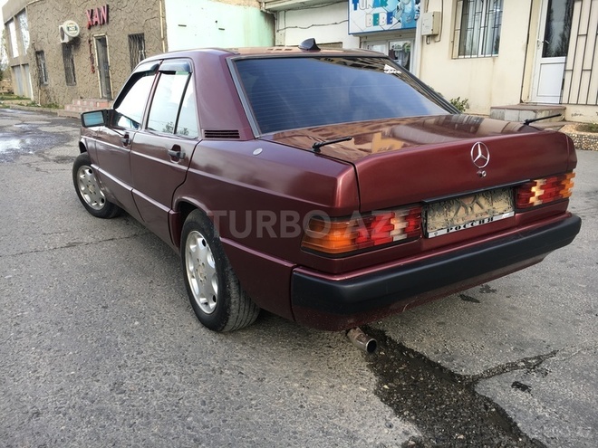 Mercedes 190 1991, 235,000 km - 2.0 l - Bakı
