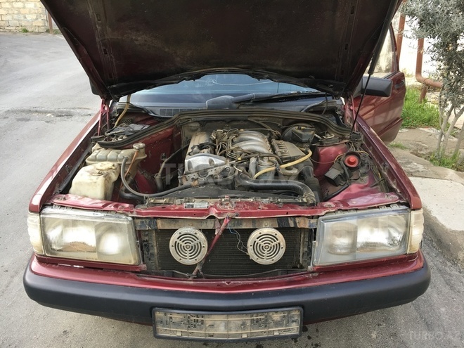 Mercedes 190 1991, 235,000 km - 2.0 l - Bakı