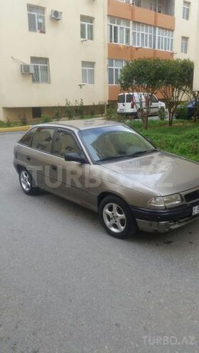 Opel Astra 1996, 272,000 km - 1.6 л - Bakı