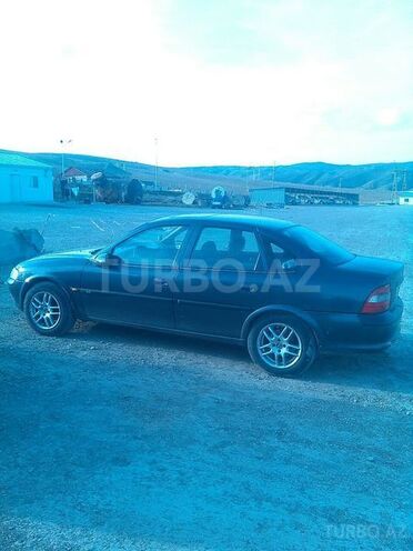 Opel Vectra 1996, 366,000 km - 1.8 l - Şamaxı
