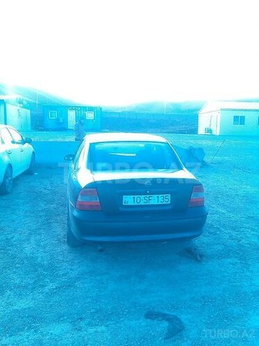 Opel Vectra 1996, 366,000 km - 1.8 l - Şamaxı