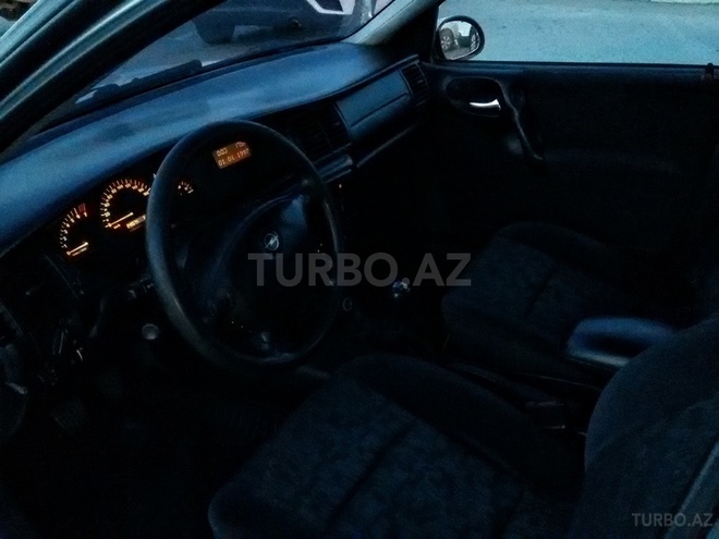 Opel Vectra 2010, 240,000 km - 2.0 l - Bakı