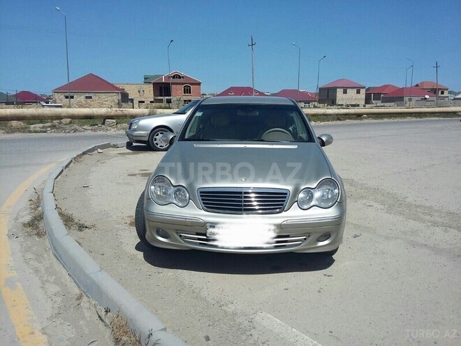 Mercedes C 220 2001, 220,000 km - 2.2 l - Bakı