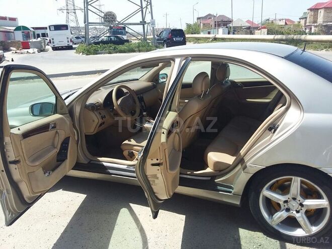 Mercedes C 220 2001, 220,000 km - 2.2 l - Bakı