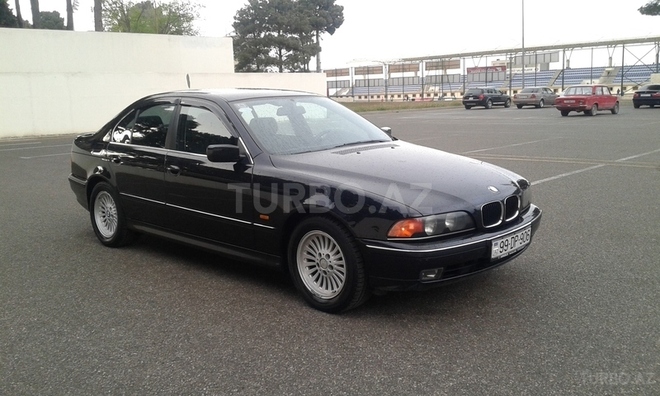 BMW 520 1999, 143,000 km - 2.2 l - Sumqayıt