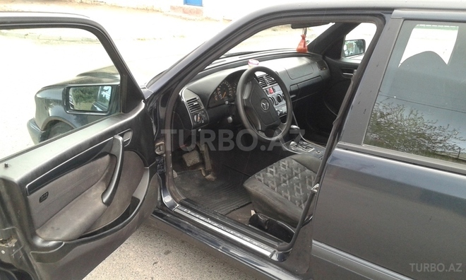 Mercedes C 180 1999, 169,000 km - 1.8 l - Sumqayıt