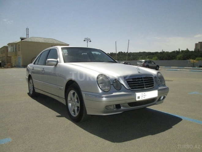 Mercedes E 240 2000, 225,715 km - 2.6 l - Sumqayıt