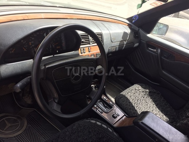 Mercedes C 220 1994, 400,000 km - 2.2 l - Bakı