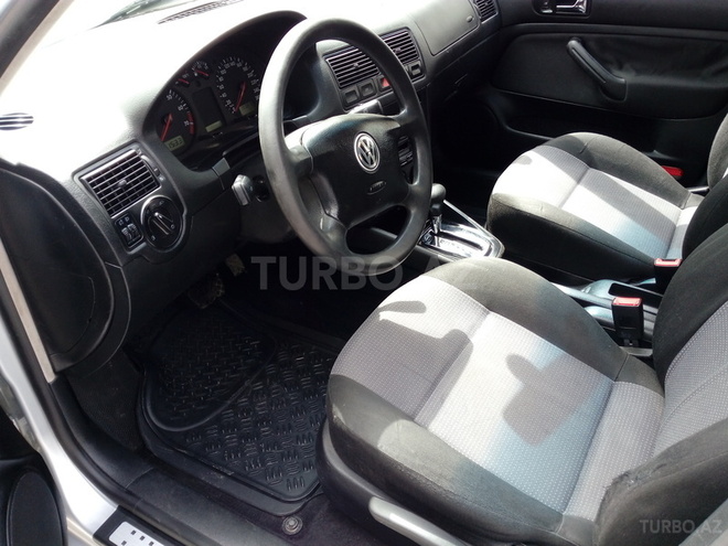 Volkswagen Golf 2001, 193,800 km - 1.6 l - Sumqayıt