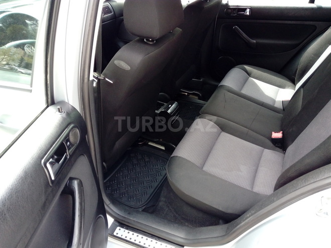 Volkswagen Golf 2001, 193,800 km - 1.6 l - Sumqayıt