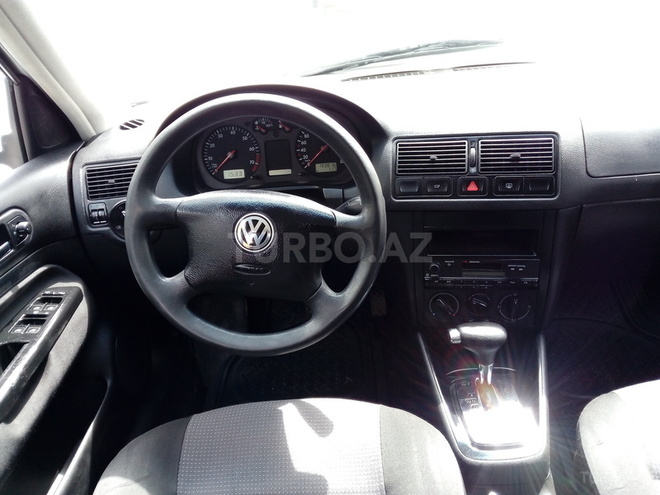 Volkswagen Golf 2001, 193,800 km - 1.6 l - Sumqayıt