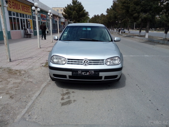 Volkswagen Golf 2001, 193,800 km - 1.6 l - Sumqayıt