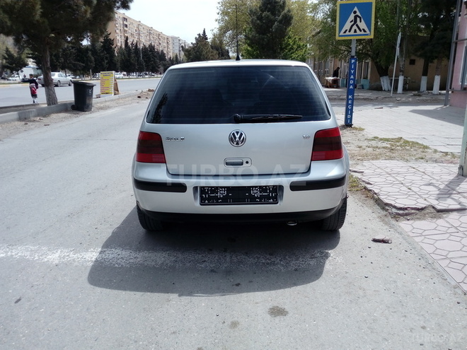 Volkswagen Golf 2001, 193,800 km - 1.6 l - Sumqayıt