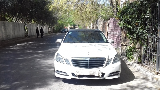 Mercedes E 250 2012, 126,000 km - 1.8 л - Bakı