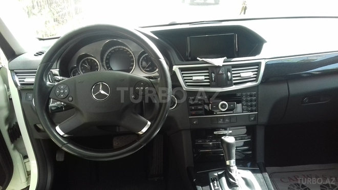 Mercedes E 250 2012, 126,000 km - 1.8 л - Bakı