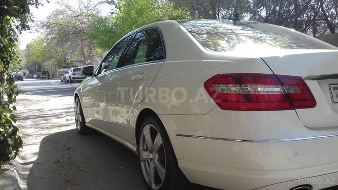 Mercedes E 250 2012, 126,000 km - 1.8 л - Bakı