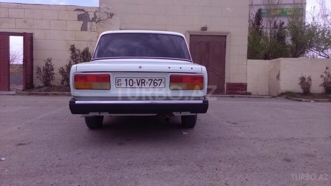 LADA (VAZ) 2107 2007, 122,500 km - 1.6 л - Salyan