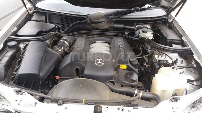 Mercedes E 240 1998, 298,000 km - 2.4 l - Bakı