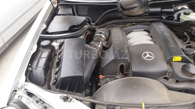 Mercedes E 240 1998, 298,000 km - 2.4 l - Bakı