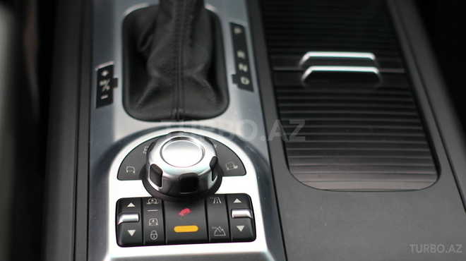 Land Rover Range Rover 2007, 137,500 km - 4.4 l - Bakı