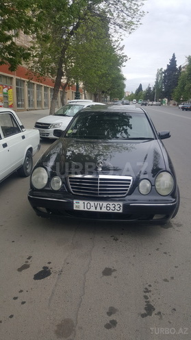 Mercedes E 240 2000, 296,000 km - 2.6 l - Gəncə