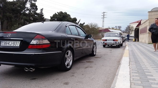 Mercedes E 320 2002, 88,444 km - 3.2 l - Bakı