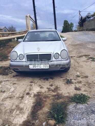 Mercedes E 280 1997, 300,000 km - 2.8 l - Bakı