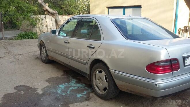 Mercedes E 200 1995, 278,000 km - 2.0 l - Tovuz