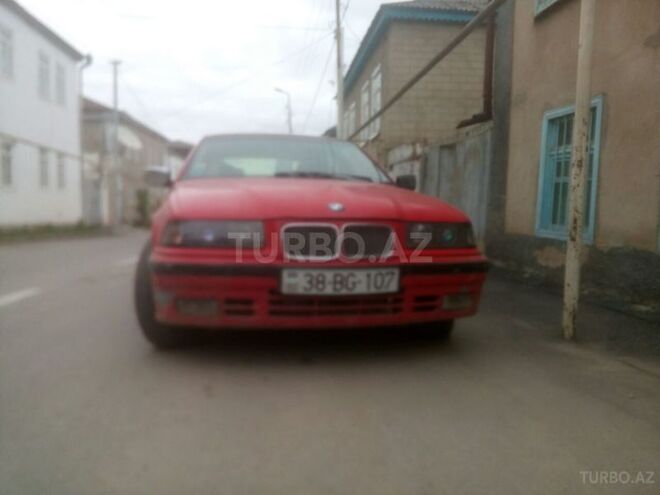 BMW 320 1993, 310,000 km - 2.0 л - Qusar