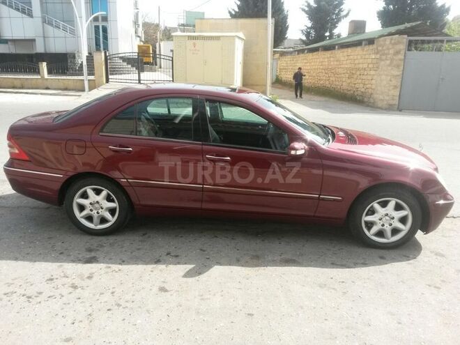Mercedes C 200 2000, 228,000 km - 2.0 л - Bakı